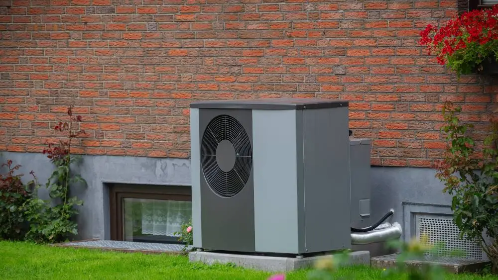 outdoor unit for heat pump