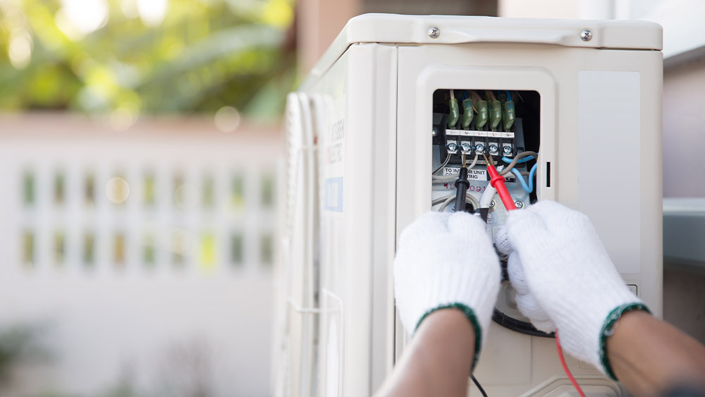 Air conditoner circuit breaker keeps tripping