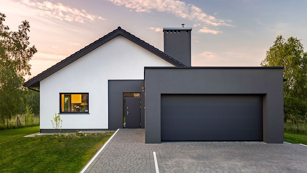 Should a detached garage have windows? Pros and Cons